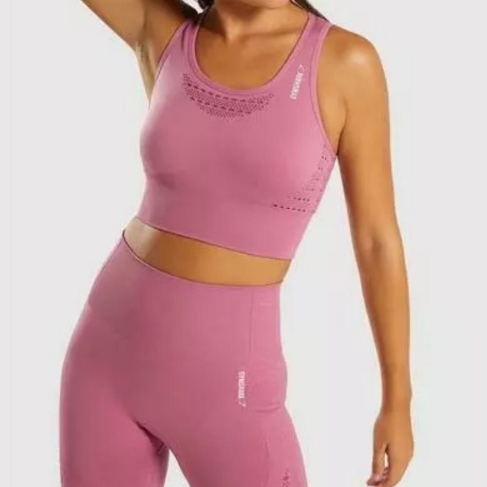 New with tags Gymshark Sports Bra Crop Top